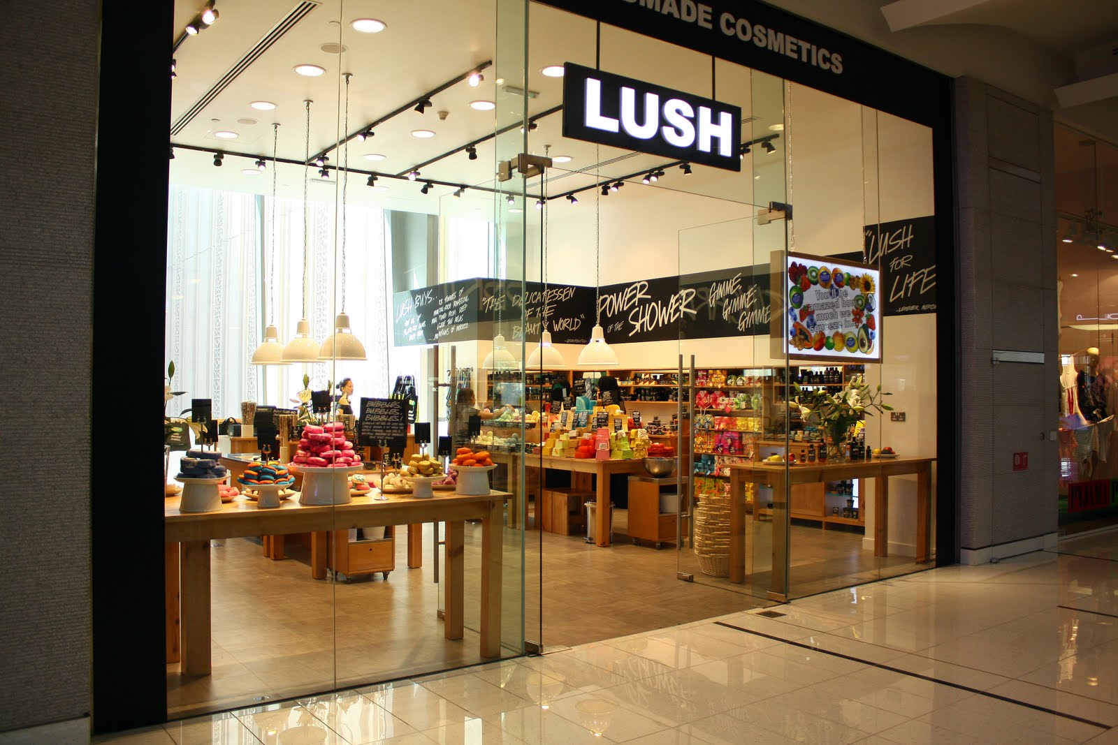 LUSH cosmetici, offerte di lavoro